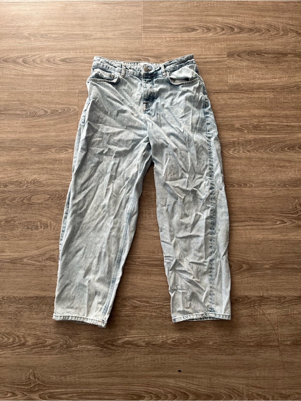 ASOS Design Mom Jeans Womens 28 Light Acid Wash High Rise Relaxed Tapered